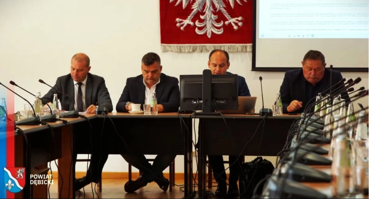 Tam jest jak po bombardowaniu. Powiat przekaże Głuchołazom 50 000 zł