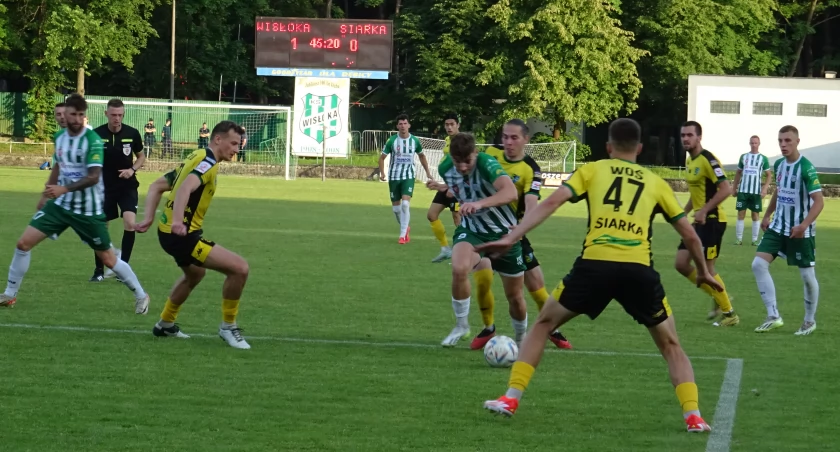 Jupitery na stadionie KS Wisłoka Dębica zabłysną 2 listopada 