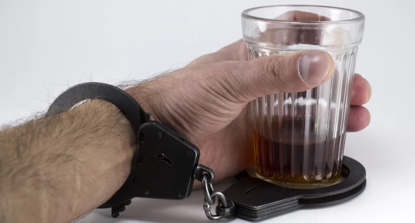 Jak skutecznie rozpocząć leczenie uzależnienia od alkoholu?