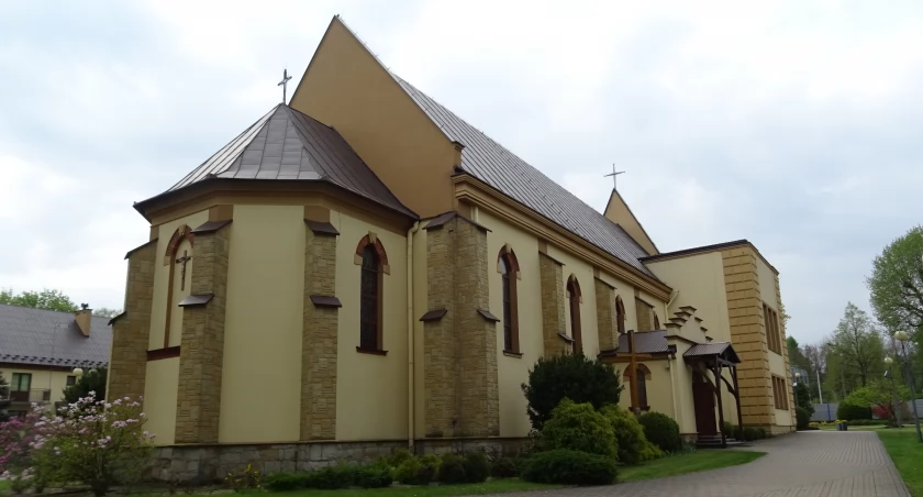 Kościół w Czarnej okradziony - to kolejna profanacja