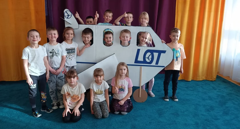Samolot już czeka na babcie i dziadków