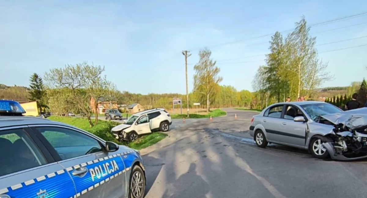 Trzy osoby trafiły do szpitala [ZDJĘCIA]