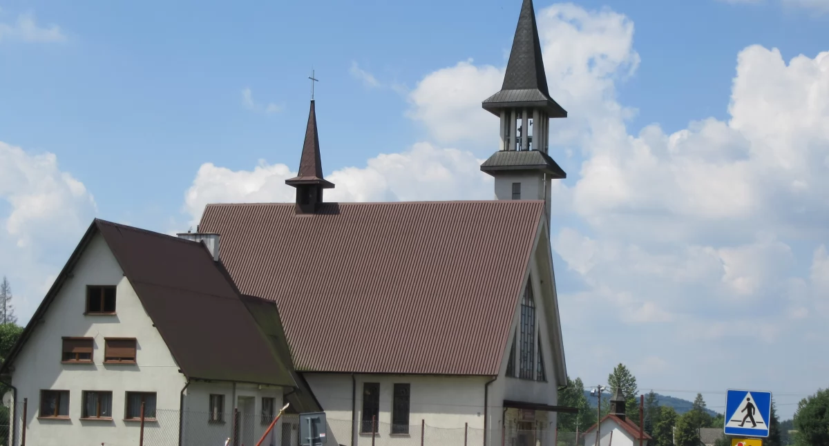 Bp Andrzej Jeż będzie konsekrował kościół w Grudnej Górnej