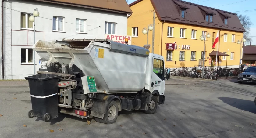 Umowy na śmieci do kontroli, urzędnicy ruszają w teren