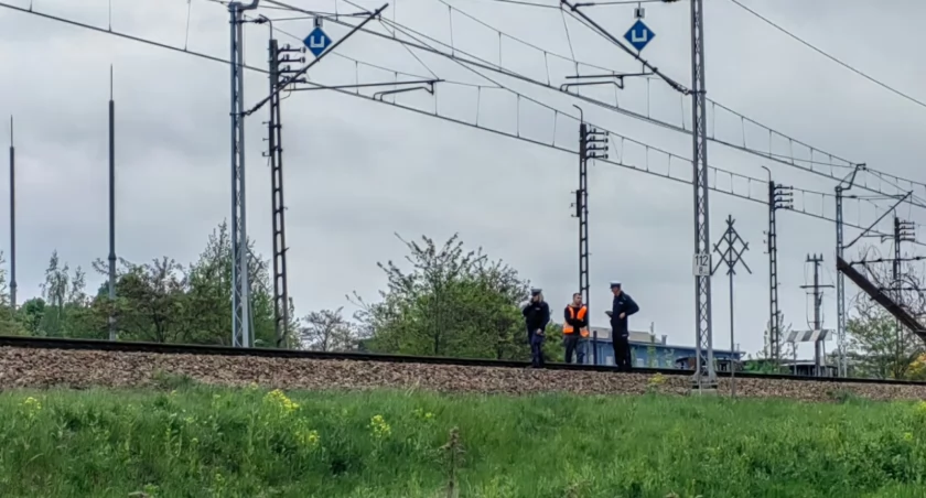 Mężczyzna nie przeżył potrącenia na torach - AKTUALIZACJA