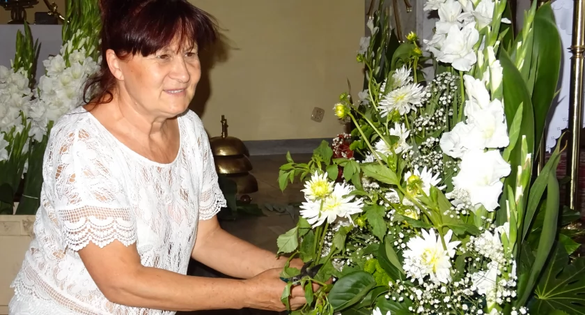 Nie ma soboty, by Irena Ciebień nie zadbała o wystrój kościoła
