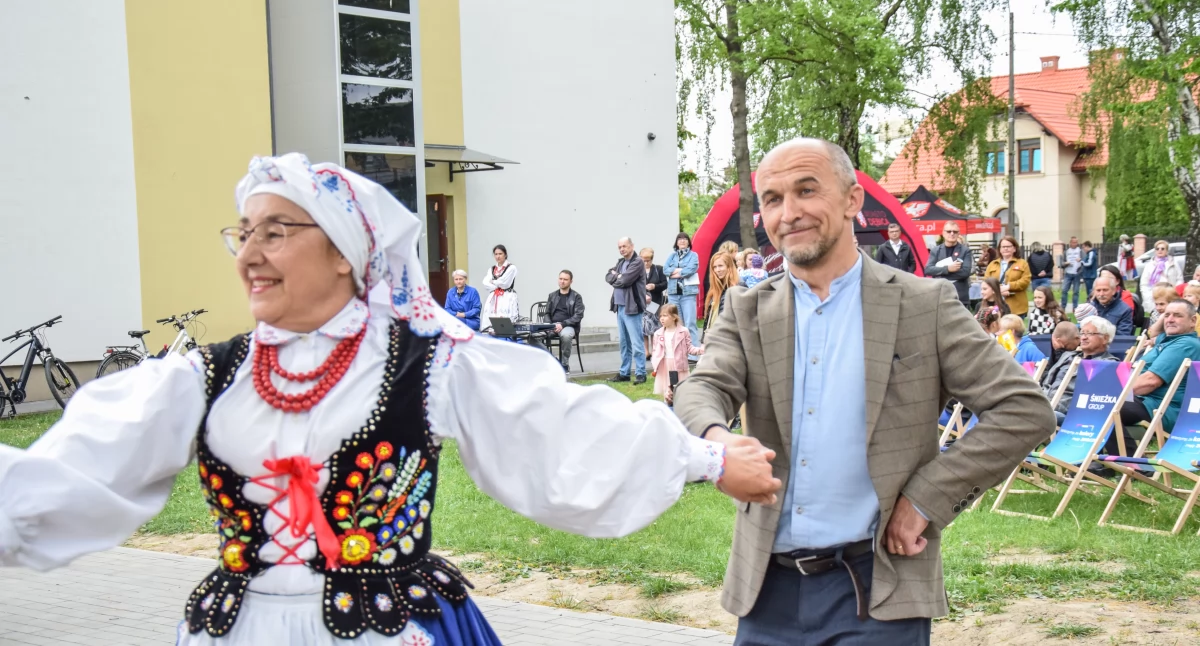 W tany poszedł też dyrektor [ZDJĘCIA, WIDEO]