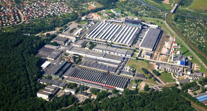 Firma Oponiarska chce wypłacić ponad 58 mln zł 