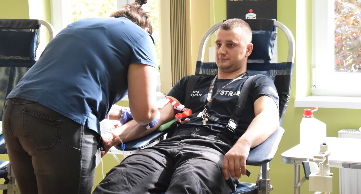 Strażacy czekają na krwiodawców. I sami oddają krew