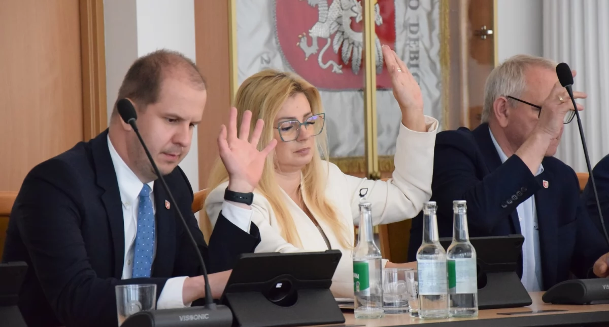 Burmistrz z wotum zaufania i absolutorium
