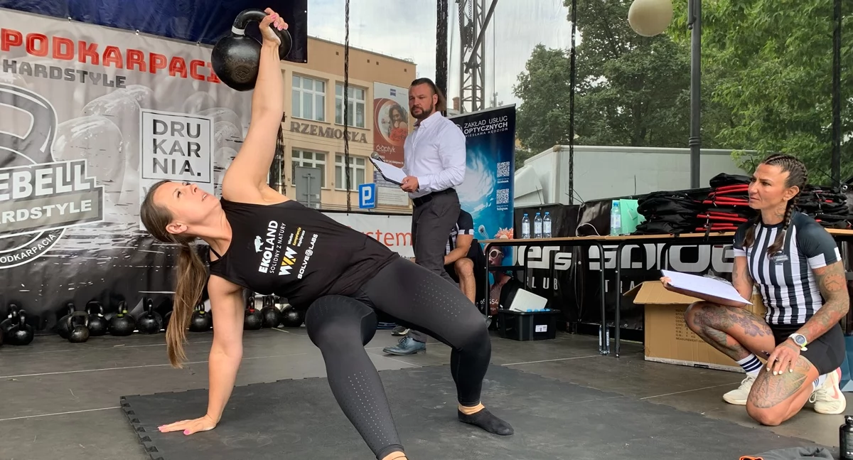 II Mistrzostwa Podkarpacia w kettlebell na Rynku w Dębicy – siła, pasja i dobra zabawa