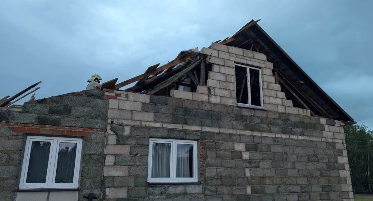 Podczas nawałnicy straciła dach nad głową. Trwa zbiórka