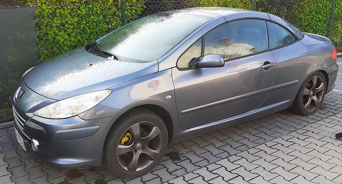 Urząd Skarbowy ogłasza: na sprzedaż 20-letni peugeot 