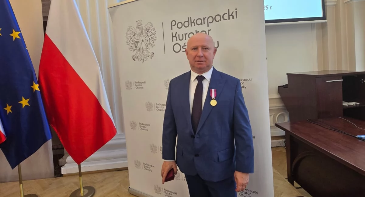 Andrzej Nylec z medalem od prezydenta