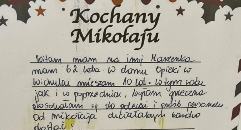 Potrzebne są kapcie i komplety dresów