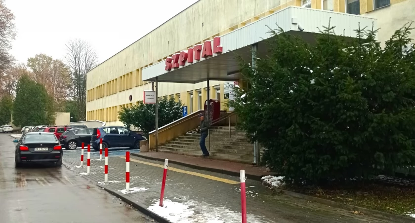 Starosta Piotr Chęciek: szpital funkcjonuje normalnie