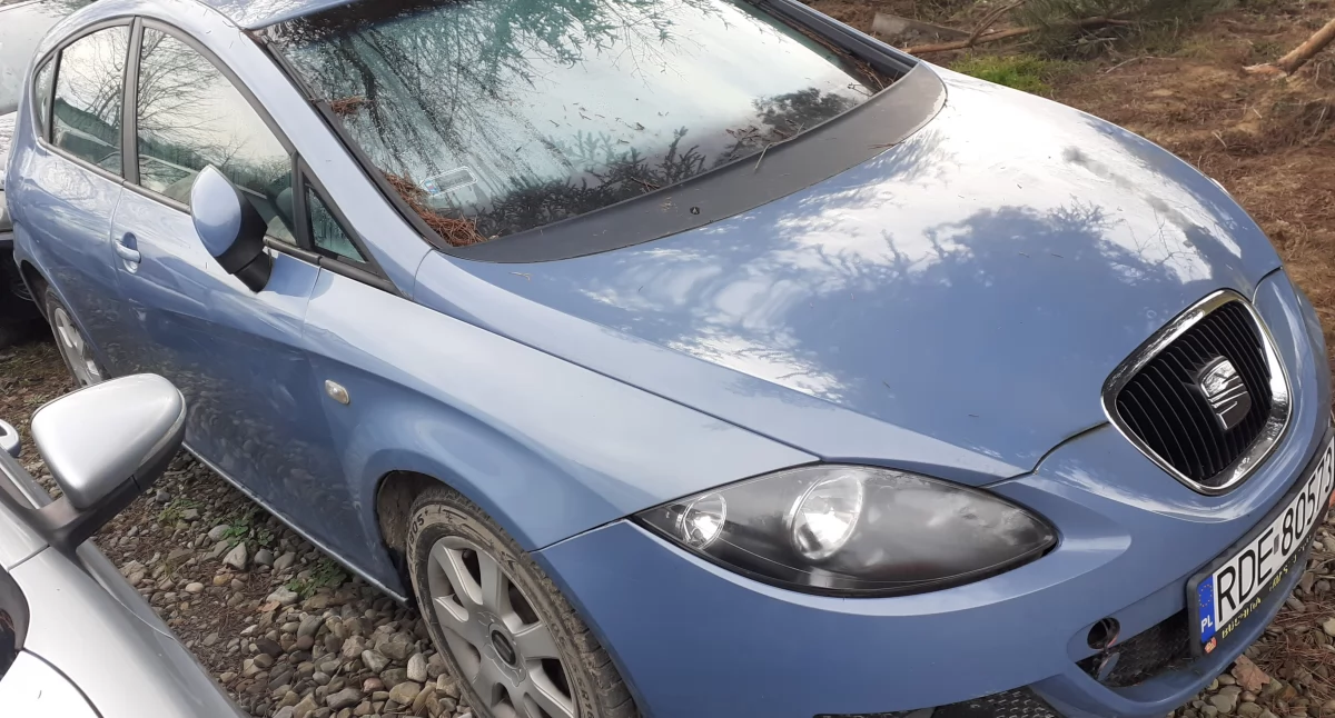 Urząd Skarbowy sprzedaje: Seat Leon za 1 500 zł
