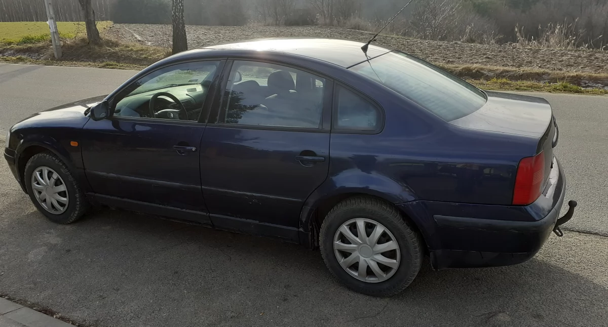 Urząd Skarbowy sprzedaje: Passat za 800 zł