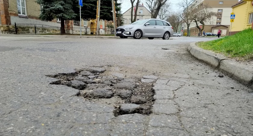 W Dębicy łatać będą najpierw na Zatorzu