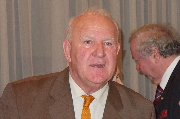 Radny z orderem