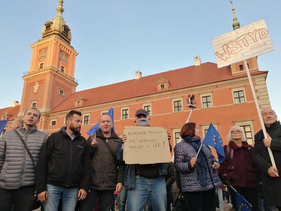 Manifestowali w stolicy i w Dębicy - zdjęcia