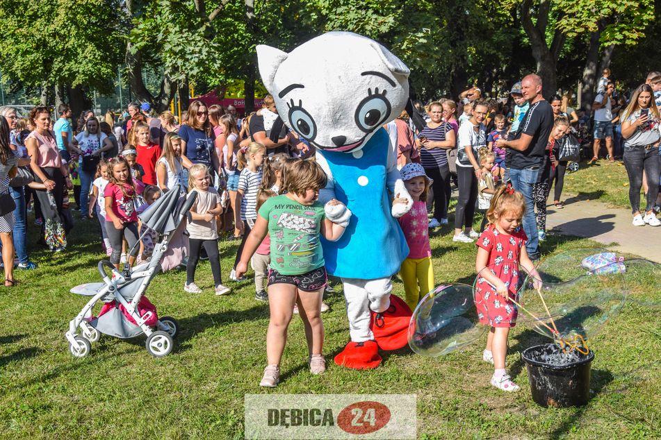 Piękna pogoda, bańki mydlane i Kicia Kocia - zdjęcia + wideo