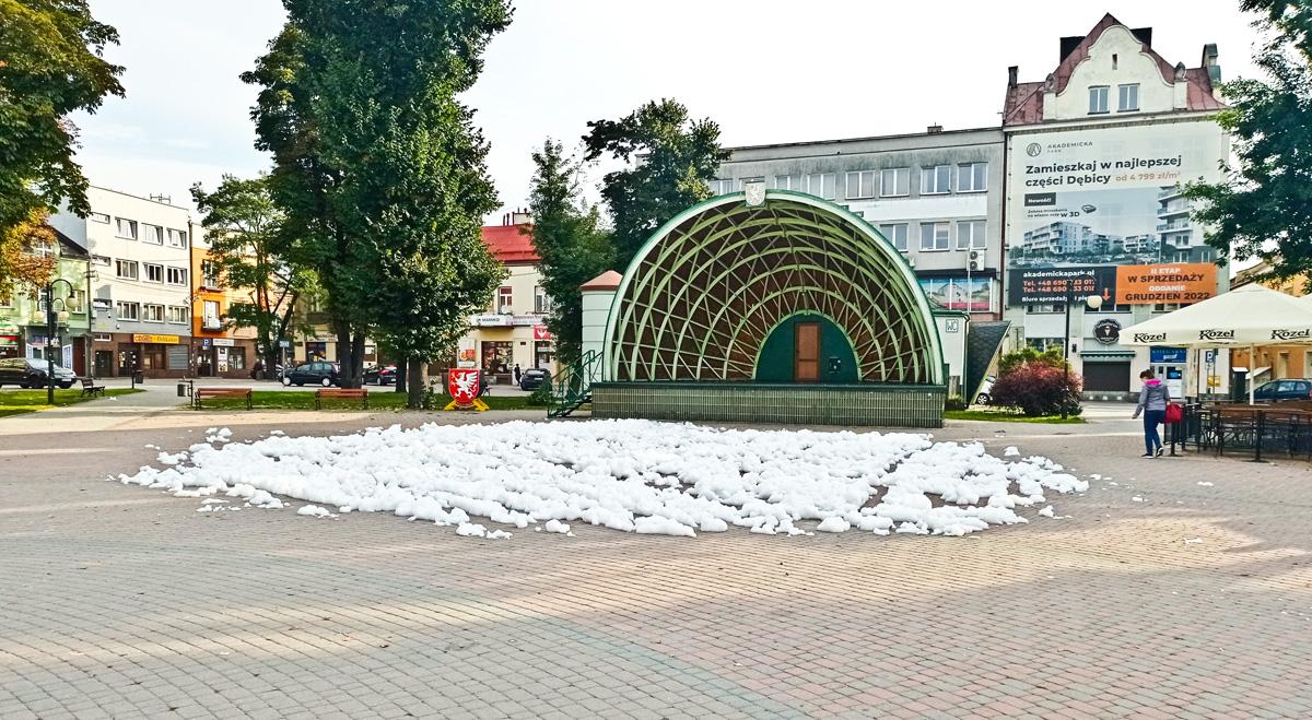Czy na dębickim Rynku spadł śnieg?