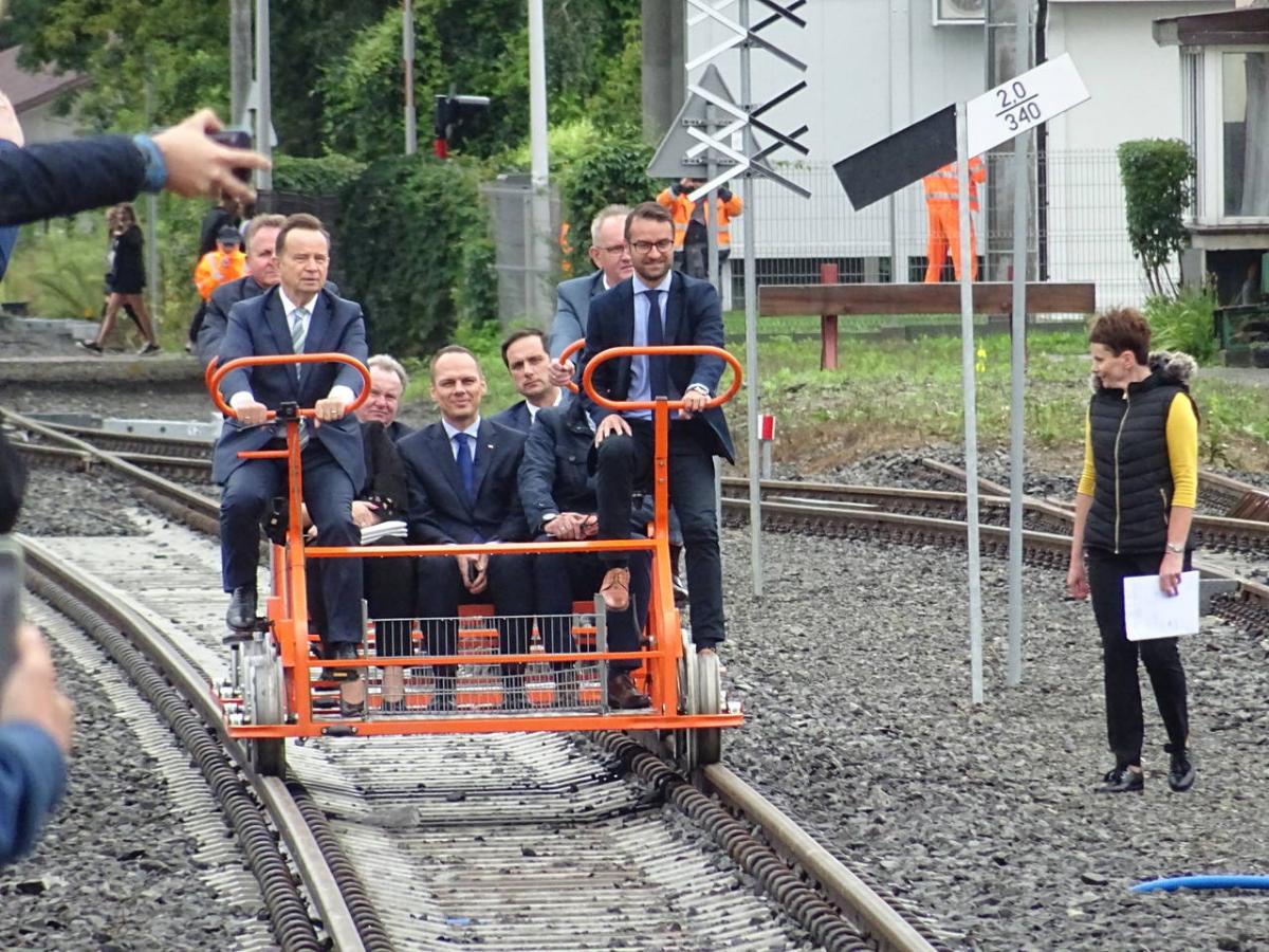 Pociągi już jeżdżą do Mielca