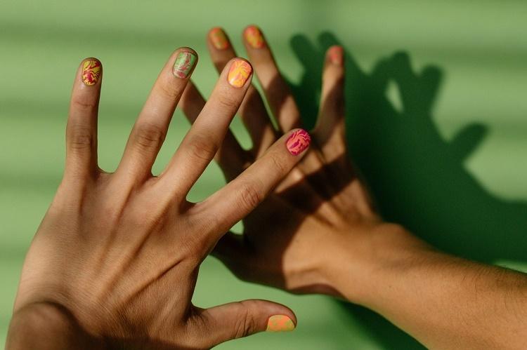 Jak zrobić manicure hybrydowy