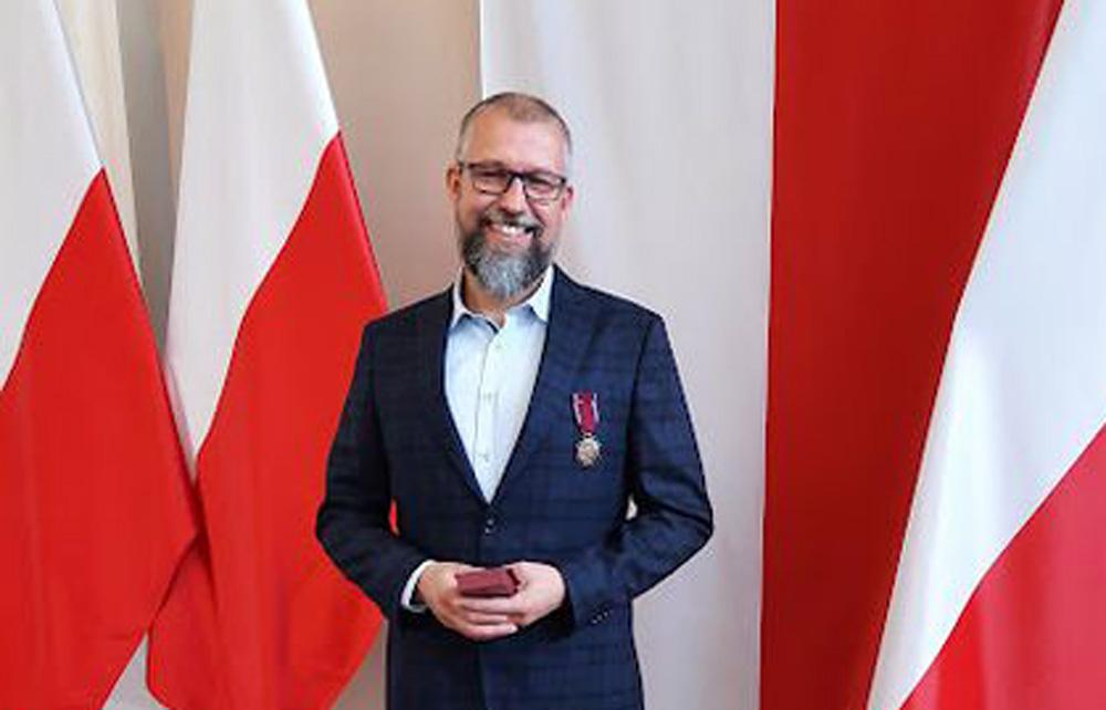 Paweł Morawczyński z brązowym krzyżem zasługi