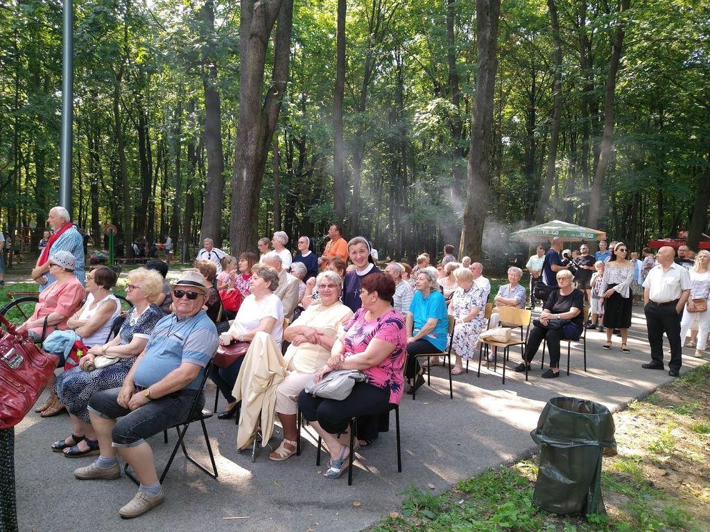 Nie tylko seniorzy bawili się w parku