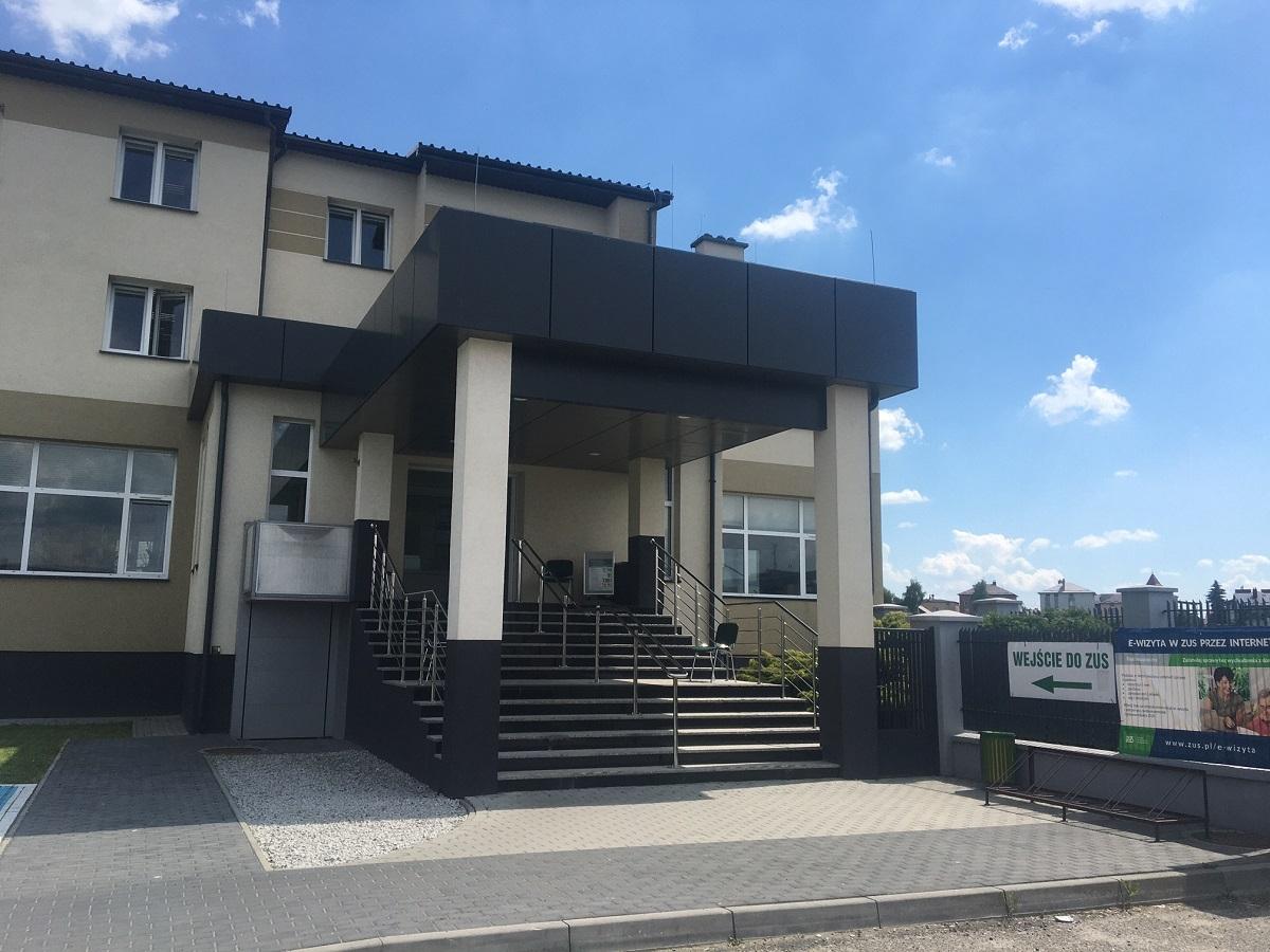 Nie chcesz kłopotów, poinformuj ZUS, gdzie spędzisz chorobowe