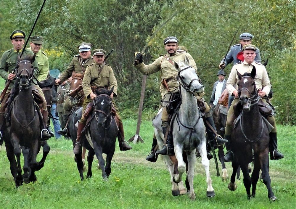 W Parku Sokoła zarżą konie i zabrzmią partyzanckie piosenki