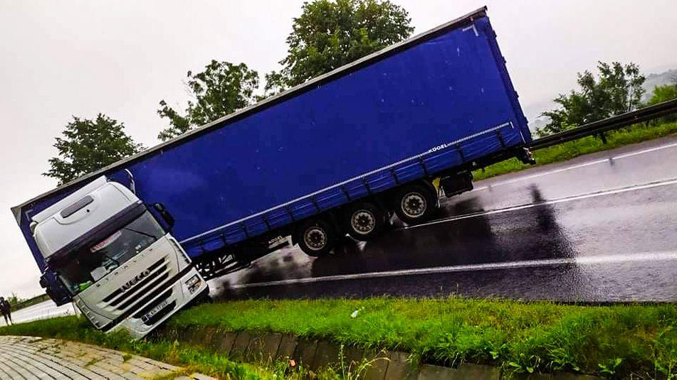 Uwaga kierowcy! Zablokowana droga