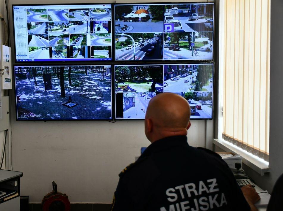 Sprawcy zniszczeń w parku ustaleni
