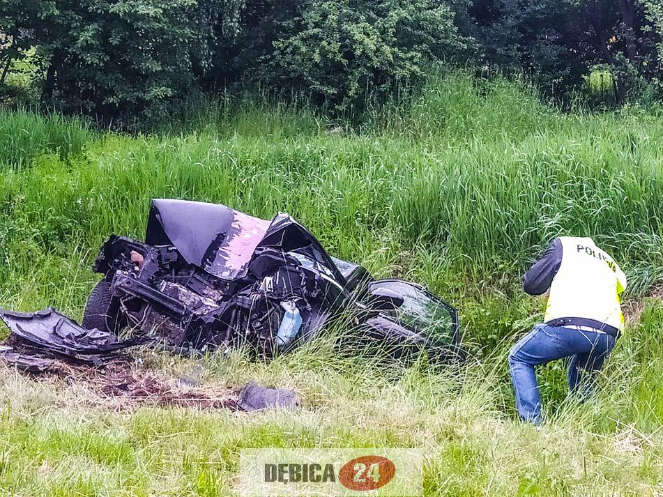Roztrzaskali się na słupie, wszyscy byli pijani! - zdjęcia
