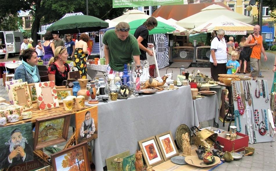 Wracają jarmarki i giełdy staroci