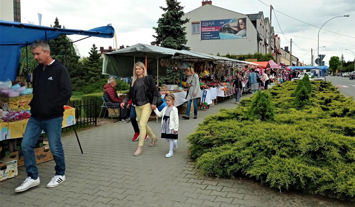 Był odpust więc były też stragany - zdjęcia 