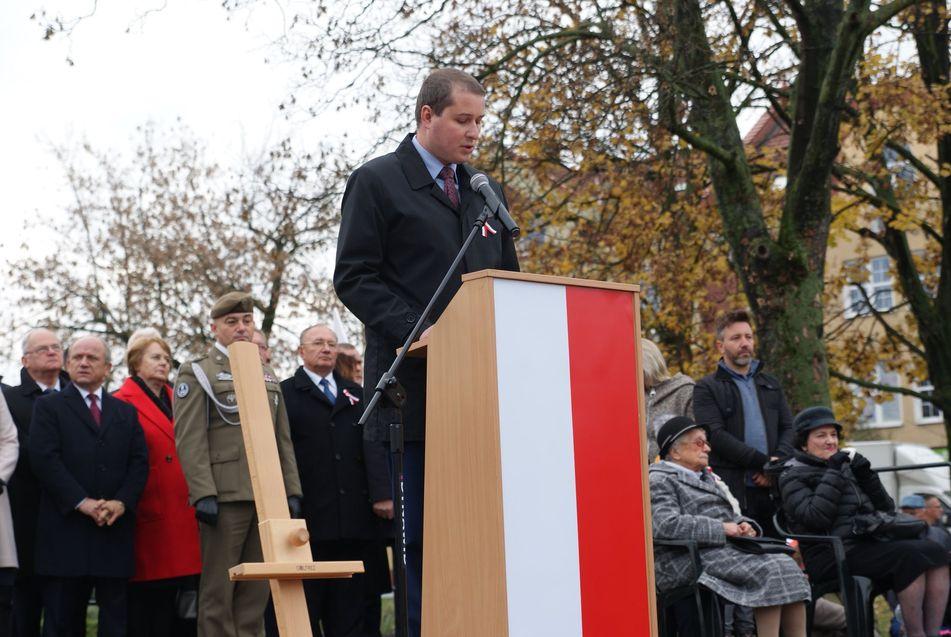 Chcą wygasić mandat Mateuszowi Cebuli. Wniosek już jest