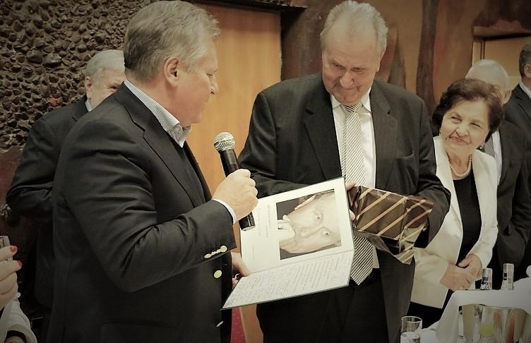 Tak rok temu Edwarda Brzostowskiego żegnał Aleksander Kwaśniewski