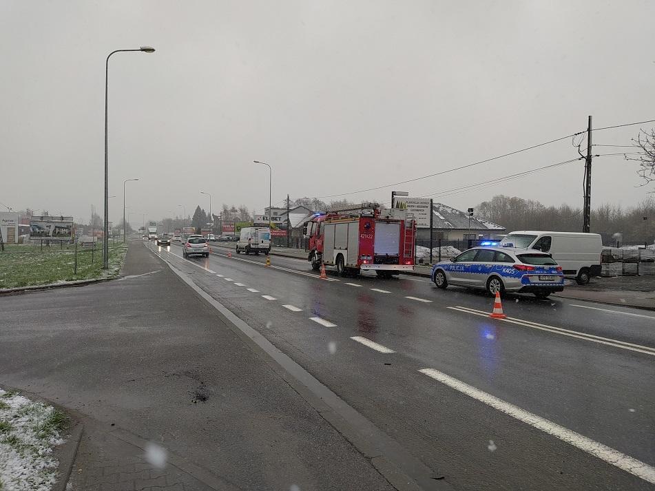 Ciężarną zabrała karetka pogotowia 
