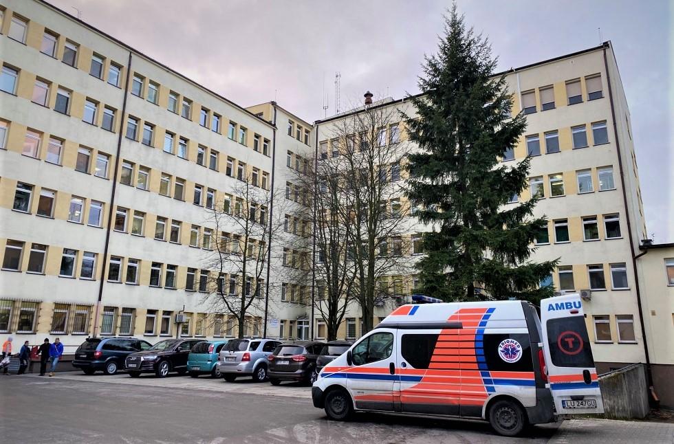Koronawirus: wczoraj tylko kilkanaście zakażeń, ale zmarło 7 osób