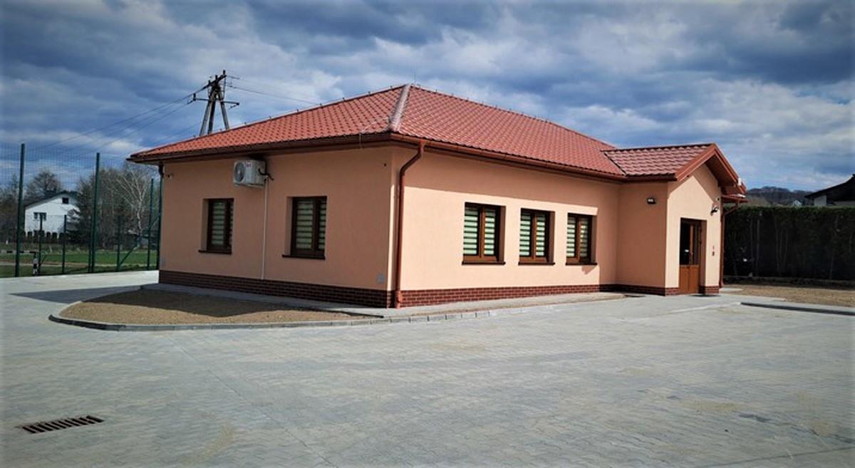 Będą tam mieć siłownię, salę do gry w tenisa stołowego i szatnie