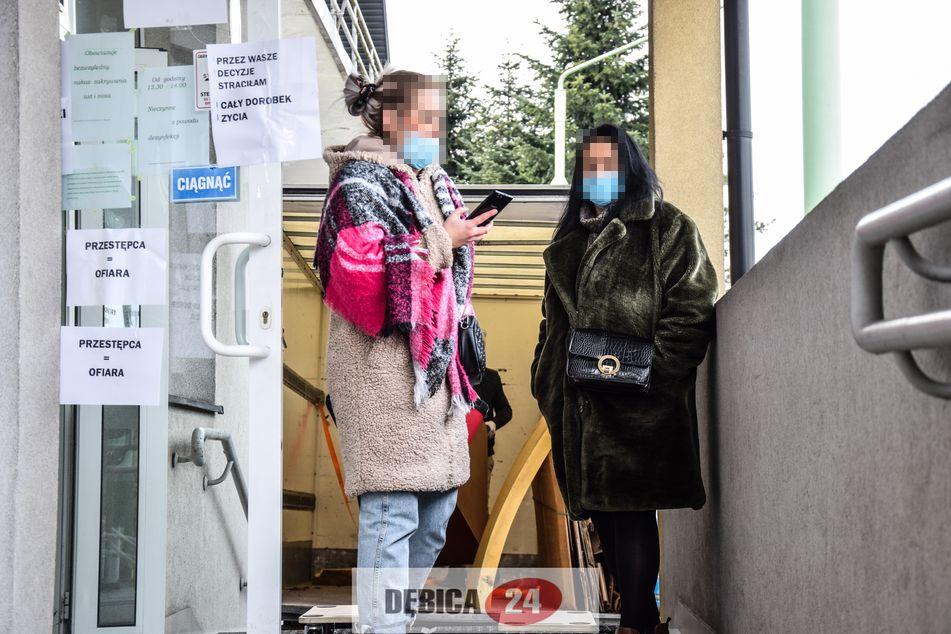 Drugi protest pod dębicką prokuraturą - zdjęcia+wideo