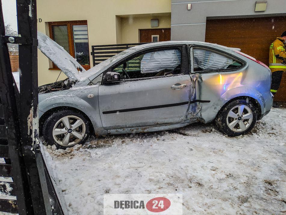 Wypadek w Dębicy. Mężczyzna trafił do szpitala - zdjęcia