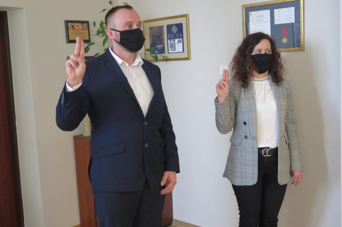 Ona w dziale finansowym, on w penitencjarnym