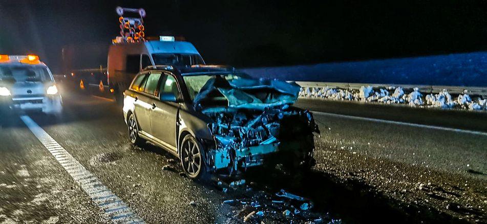 Cztery osoby w szpitalu. Utrudnienia na autostradzie - zdjęcia
