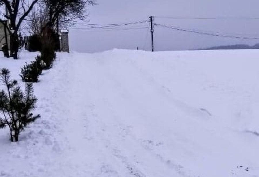 Stasiówka zasypana. Zima jednak zaskoczyła drogowców