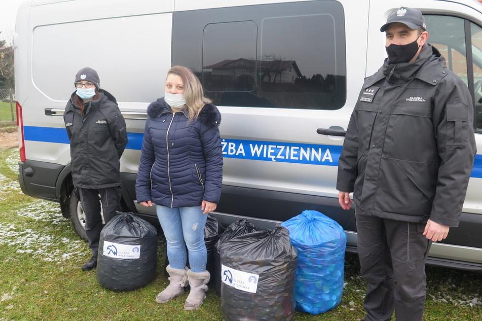 W więzieniu zbierali nakrętki