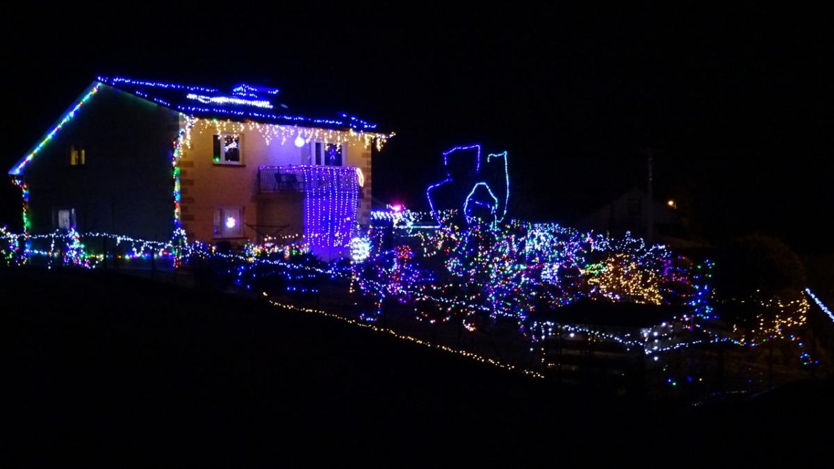 Świąteczną iluminację przeniósł z Pustkowa do Nagawczyny